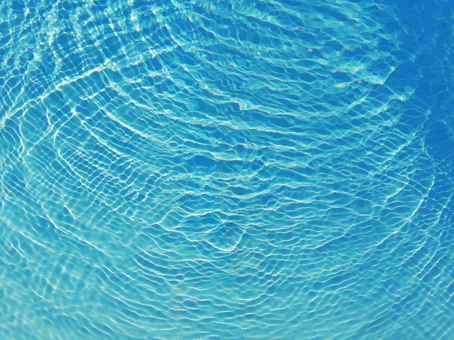 8-coole-tipps-mit-denen-du-gut-durch-die-sommerhitze-kommst